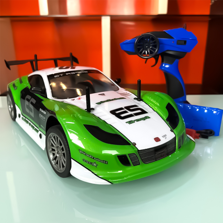 سيارة السباق مع ريموت - اخضر